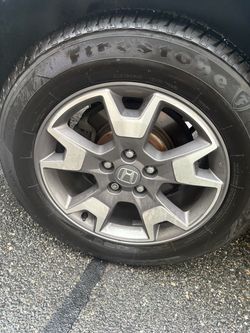 Set of 4 Lincoln OEM 16” Alloy Rims – Center Caps Included –