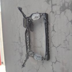 2007-2015 Radiator Core Support With Latch And Accessories Oem 