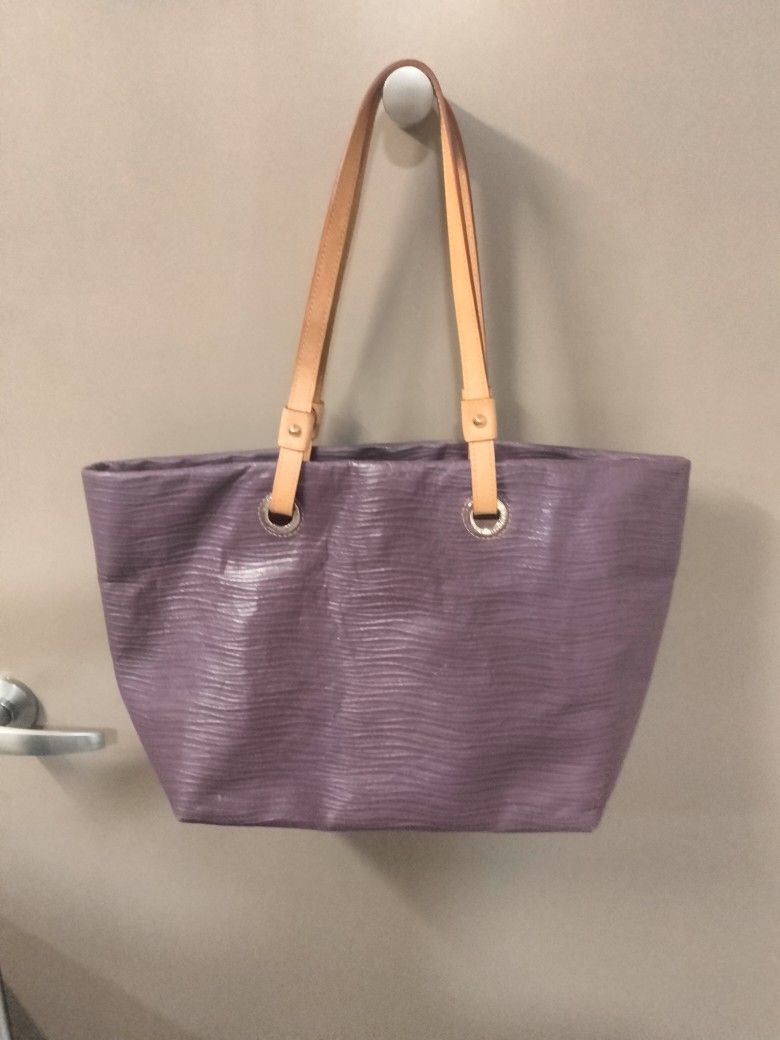💜 Dooney & Bourke Tote Bag – Great Condition!