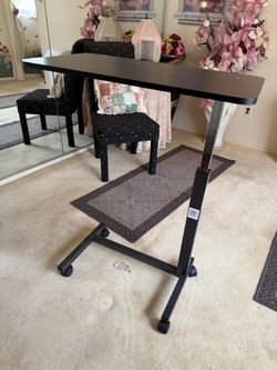 Rolling Adjustable Height Laptop Desk