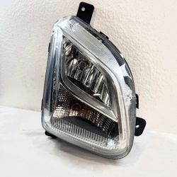 2018 - 2021 CHEVROLET EQUINOX RH PASSENGER SIDE FOG LIGHT LAMP OEM