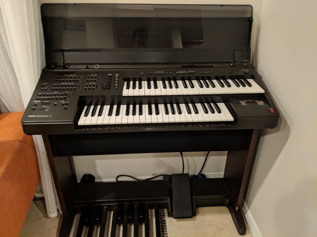 Yamaha Electone EL-7