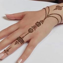 Henna Artist 