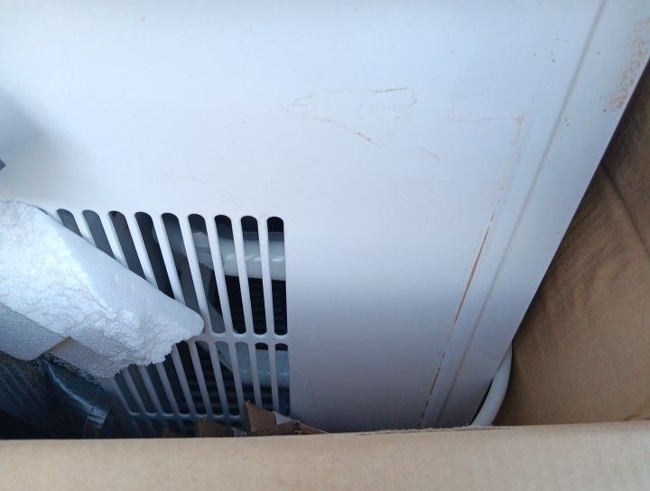 Frigidaire A/C BTU 10,000 Used Once Newest MODEL