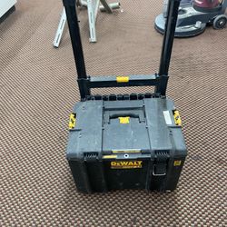 Dewalt Tough system 2.0 toolbox mobile storage