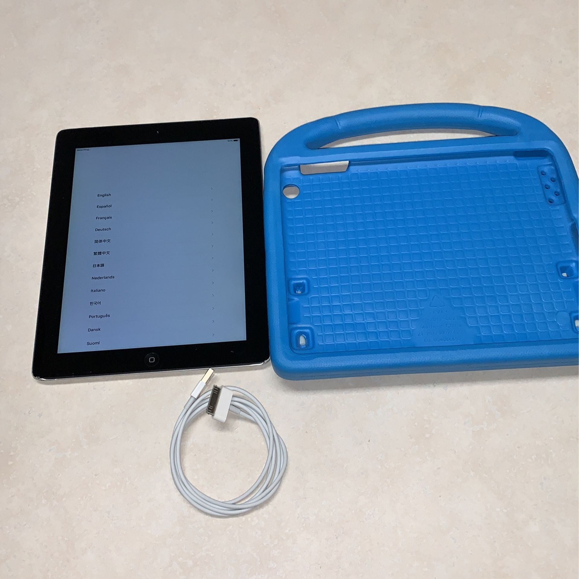 Apple iPad 3rd Generation With Kid Case