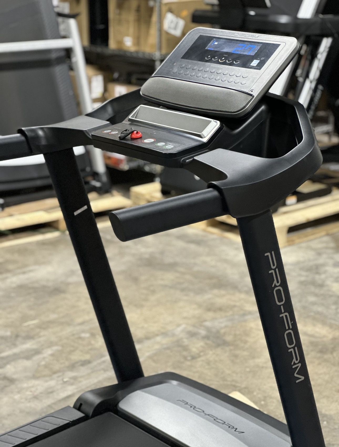 PROFORM TRAINER 8.7 Treadmill, Like-New Condition! $0 Interest Financing Available!