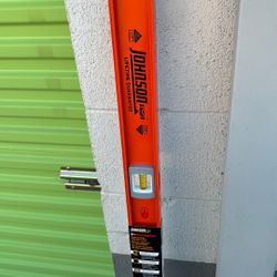 Johnson Level Aluminum 78-in 5 Vial Magnetic I-beam level