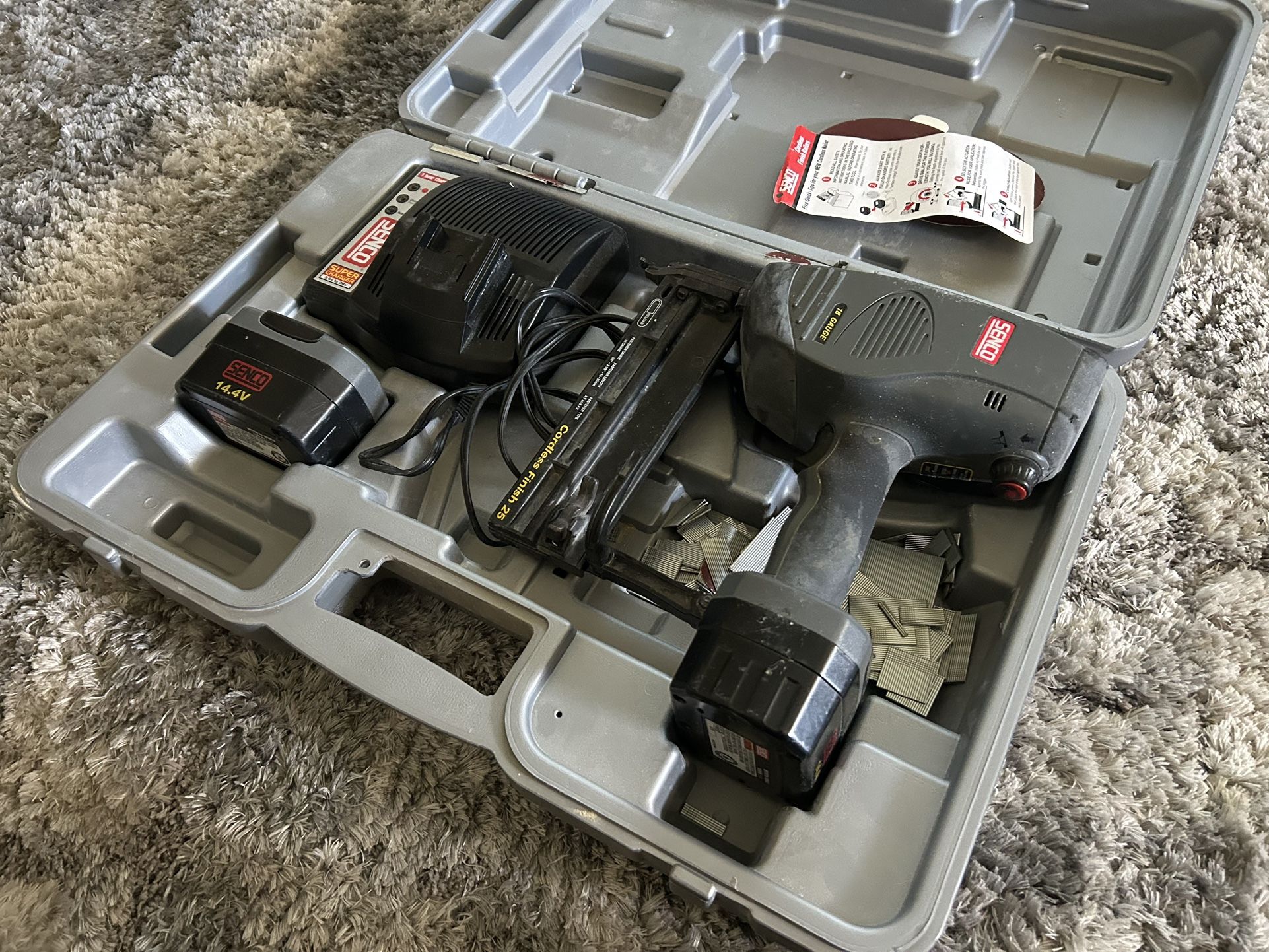 Senco Nail gun Kit