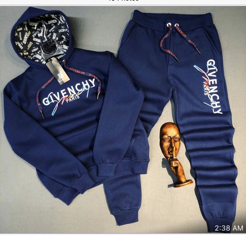 Red or blue men sweatsuits