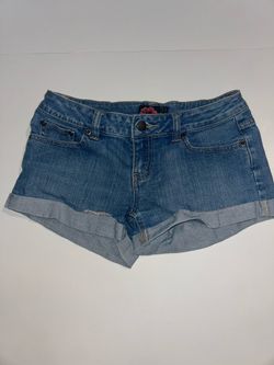 denim shorts (size 25)