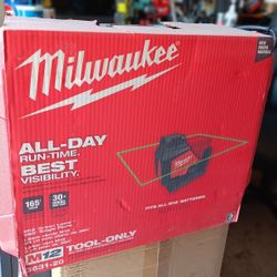 Milwaukee M12 Green Laser 360° Single Plane Tool-Only