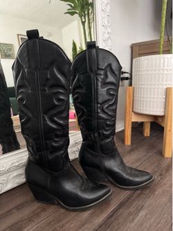 Black Knee-high Cowboy Boots