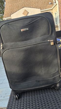 TAG Large Black Softside Rolling Suitcase
