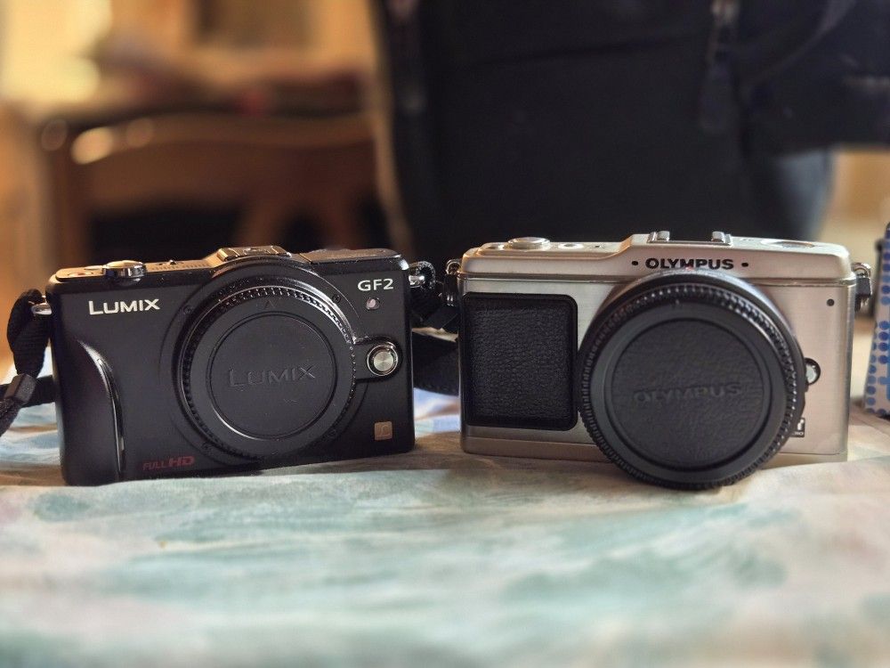 SELLING MY CAMERA EQUIPMENT