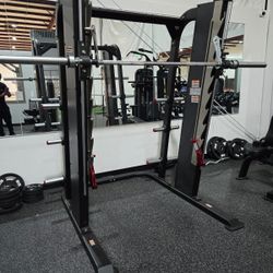 Nautilus Commercial Smith Machine Like New !!