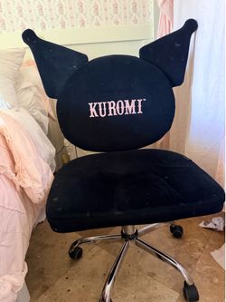 Saniro hello kitty Kuromi chair