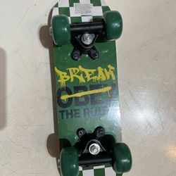 Mini skateboard - Brand New