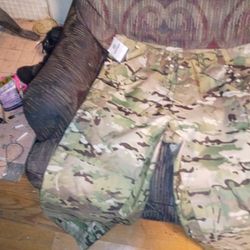 New. Camo.  Pants 