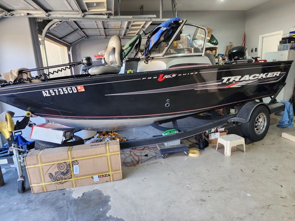 2019 Tracker Pro guide 165..deep v