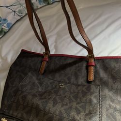 Micheal Kors Purse