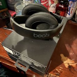 Wireless Bluetooth Beats 