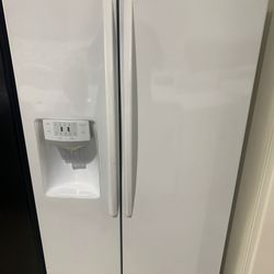 REFRIGERATOR SAMSUNG SIDE BY SIDE NO ICE 