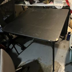 Square table 34”x34”x28”