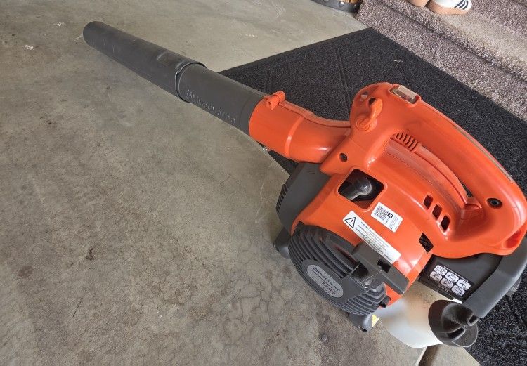 Leaf Blower - Husqvarna 125B