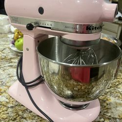 Kitchen Aid Mixer 