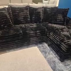 New Upgraded Chaise Sofa!! Brand new Byers Market Black Chaise Sofas (also Available in Cream);