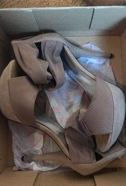 Mauve high heels size 9