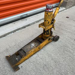 Forklift Jack