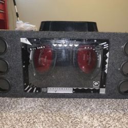 2 12in enclosed subwoofer with amp