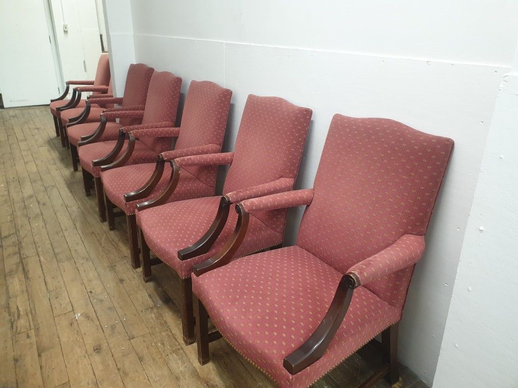 SET OF 14 CHAIRS WITH CUSHION AND QUALTIY (HOME17)