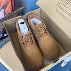 KOOLABURRA Brown UGG Boots (size 8)