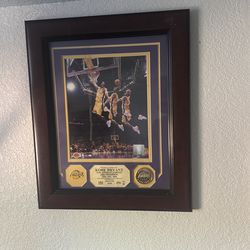 Kobe Bryant Lakers 3-Peat Championship Framed Memorabilia (2000–2002)