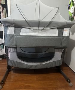 Baby Bassinet / Rocker
