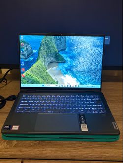 Very fast Lenovo 14” laptop computer Intel Core i7 processor and Windows 11