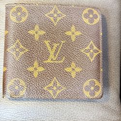 Louis Vuitton Wallet-PRE-OWNED