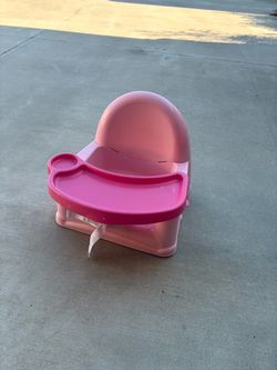 Baby feeding chair and toy push cart combo