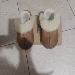 UGG Slippers Ugg Australia. Size 10/5