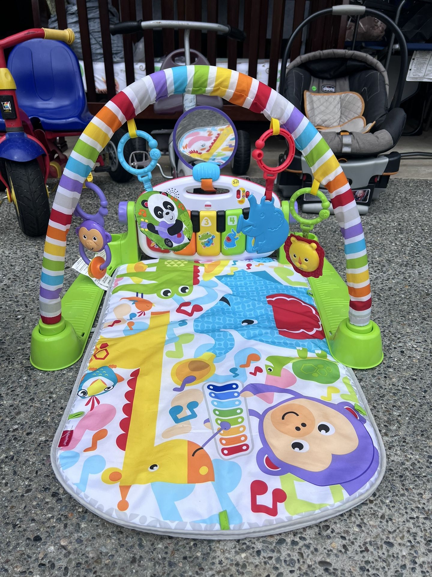 Fisher-Price Baby Playmat Deluxe Kick & Play Piano Gym