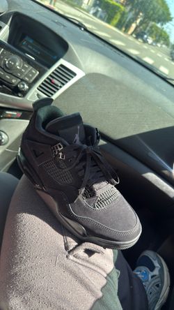 Black Cat 4s