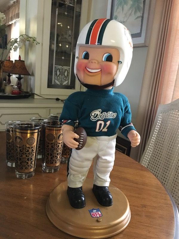 NFL SINGING & DANCING 18” MIAMI DOLPHINS DOLL