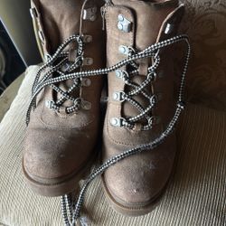 Heavy Boots