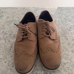 Tan leather lace-up shoes