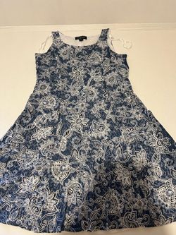 Perceptions New York sleeveless floral lace dress, size S, in blue and white