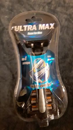 Tons of Ultramax men's razor with 4 cartridges and aloe strip