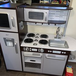 Kidskraft kitchen